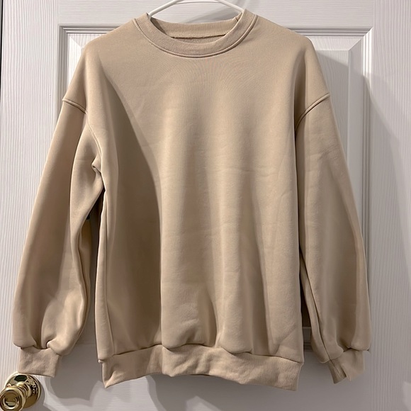 Shein Round Neck Pullover Sweater Size S - Picture 2 of 2